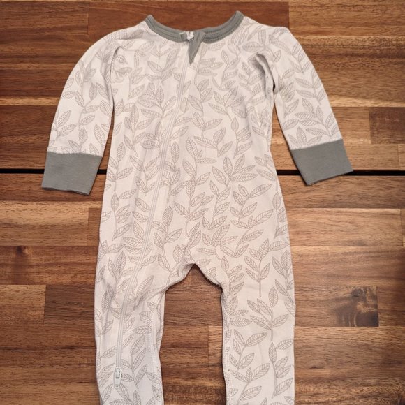 Sapling 0-3 mo Zippered Sleeper - Picture 1 of 2